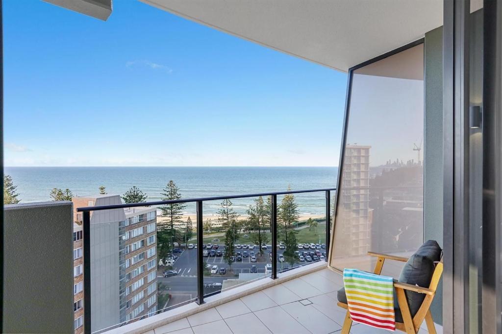 Ambience On Burleigh Beach Gold Coast Exterior photo