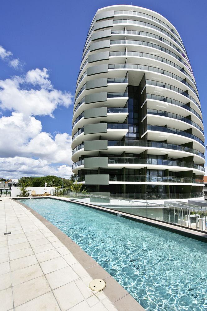 Ambience On Burleigh Beach Gold Coast Exterior photo