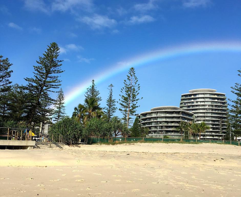 Ambience On Burleigh Beach Gold Coast Exterior photo